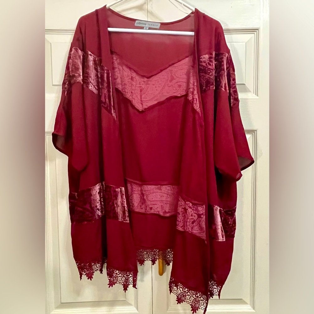 Absolutely famous burgundy kimono size 2X